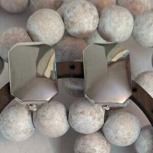 Stylish Retro VTG 1980s Jordache Silver-Tone Mirrored Rectangle Clip-On Earrings